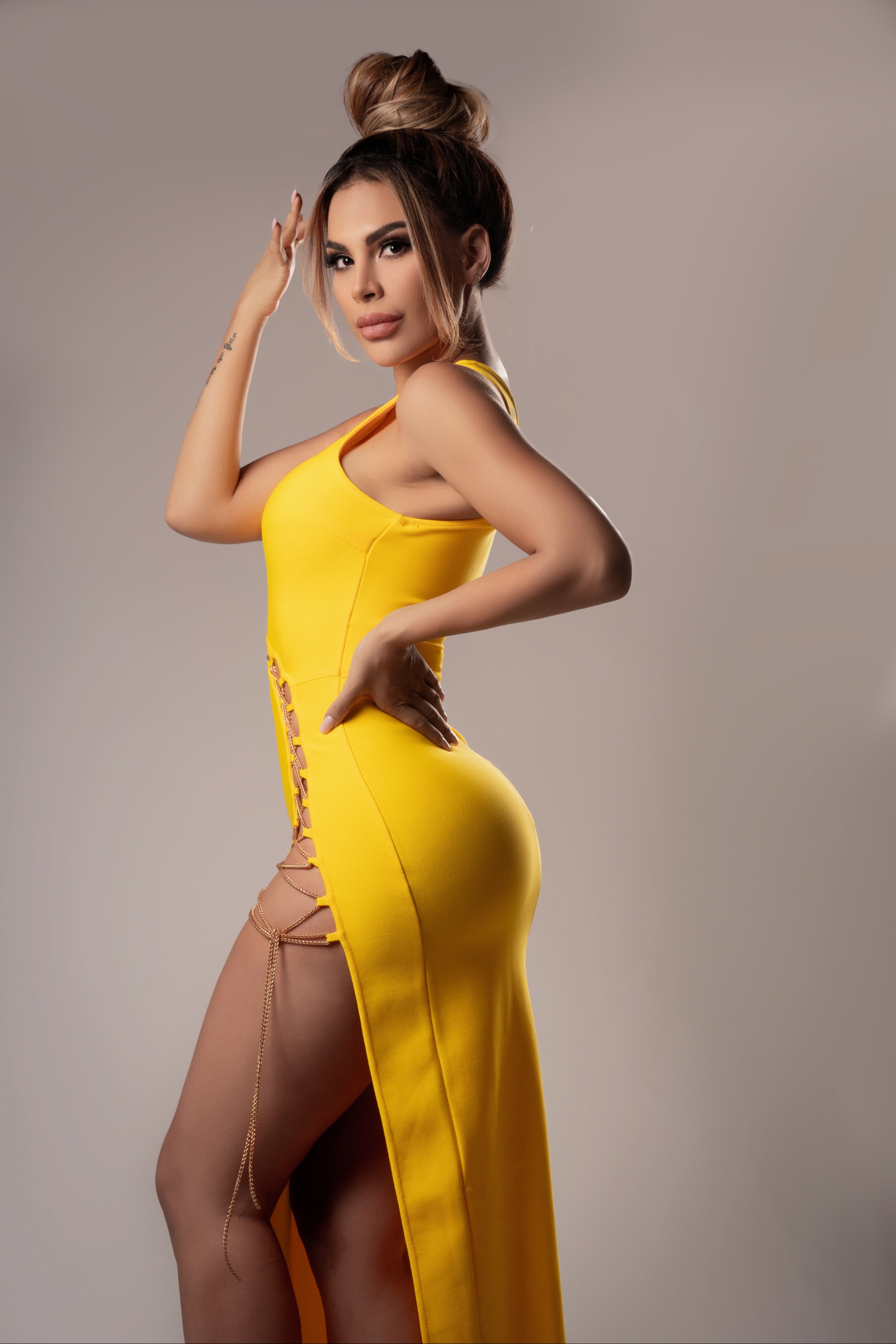 Tefi Valenzuela Portrait